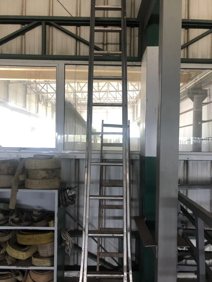 LOTE 001 - LOTE ENGLOBADO DE MAQUIINAS E EQUIPAMENTOS