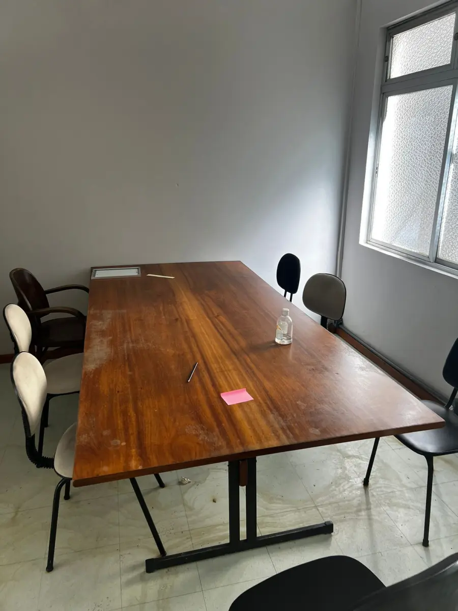 LOTE 001 - Bens móveis LOTE ENGOLBADO