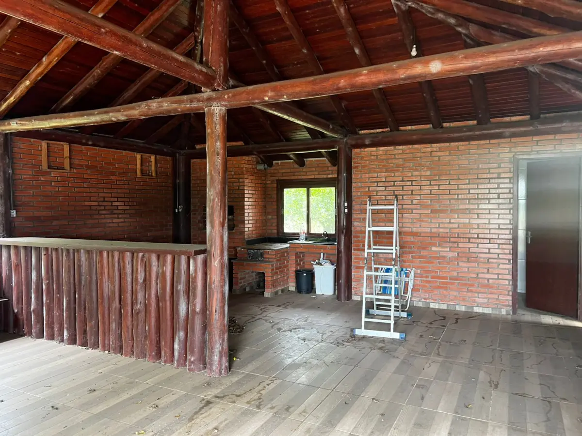 LOTE 001 - O imóvel localizado na Linha São Jacó, em Teutônia/RS. Sendo um área de terras com a superfície de 8.500m²