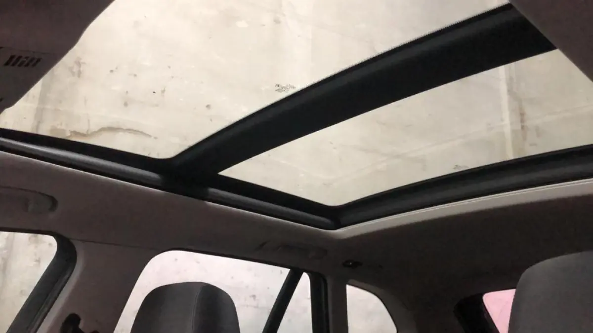 LOTE 001 - BMW X1 XDRIVE 28i 3.0 24v 4x4 Aut., Gasolina, ano 2010/2011, cor branca