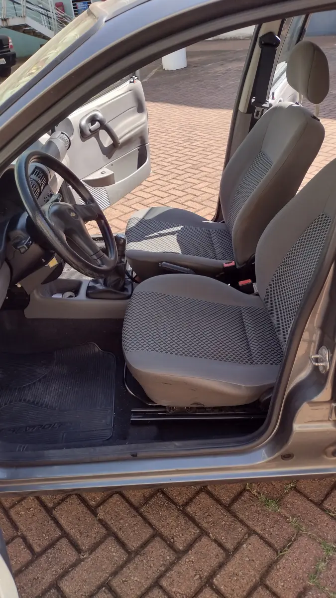 LOTE 028 - GM CLASSIC LIFE 1.0 VHC FLEX POWER