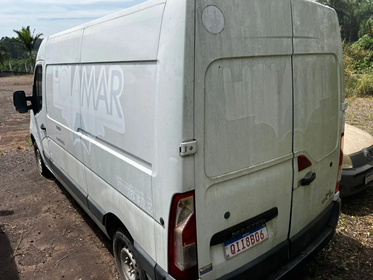 LOTE 003 - O veículo Renalt Master 2.3 dCI Furgao 16V Diesel, ano 16/17