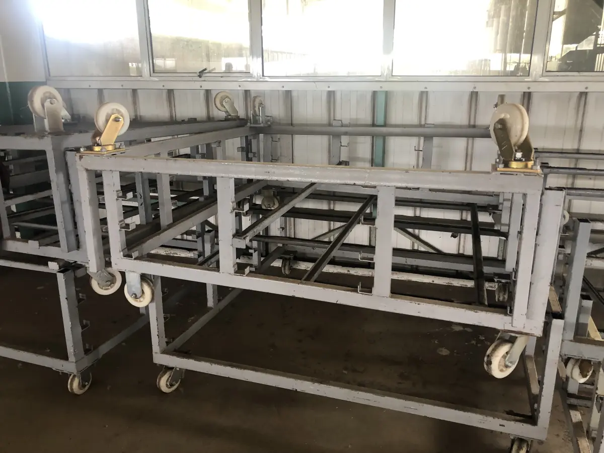 LOTE 001 - LOTE ENGLOBADO DE MAQUIINAS E EQUIPAMENTOS