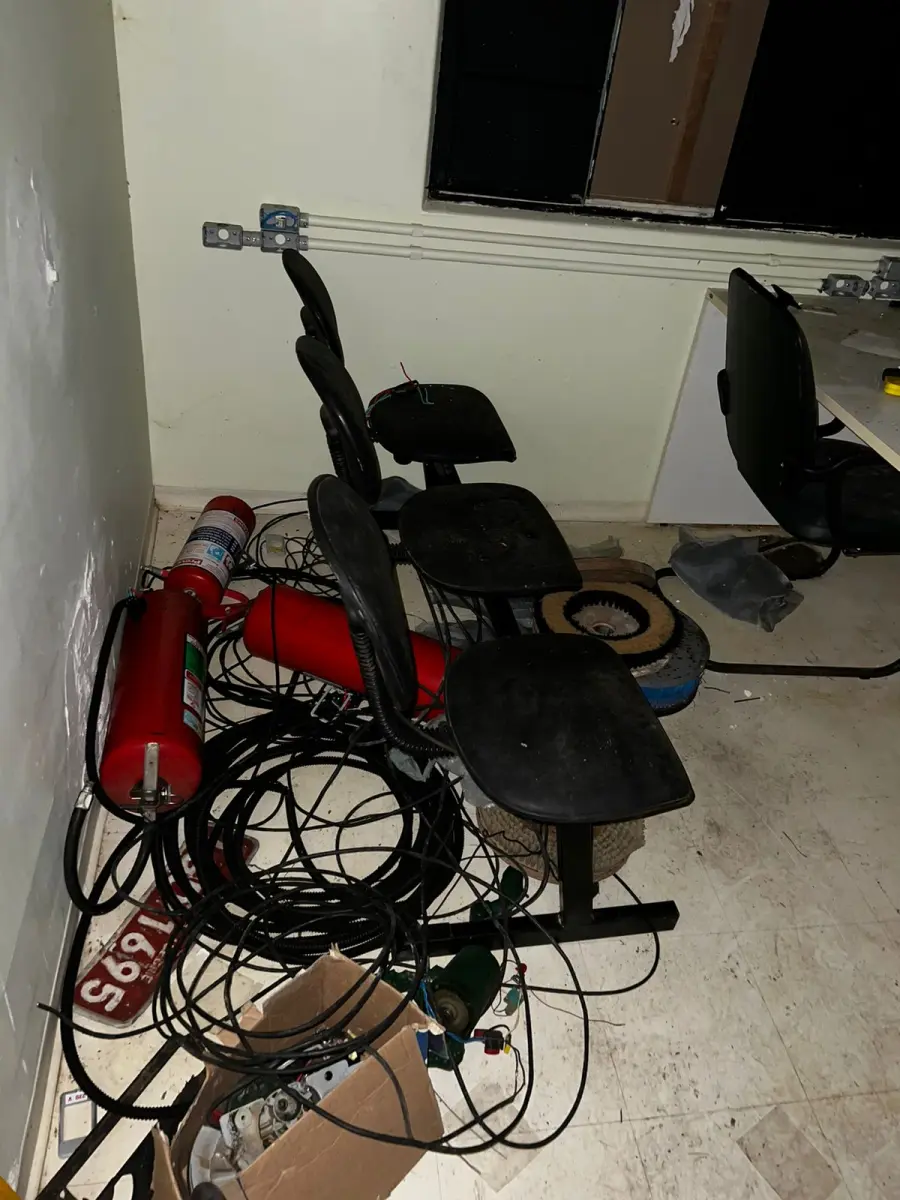 LOTE 001 - Lote englobado de diversos itens