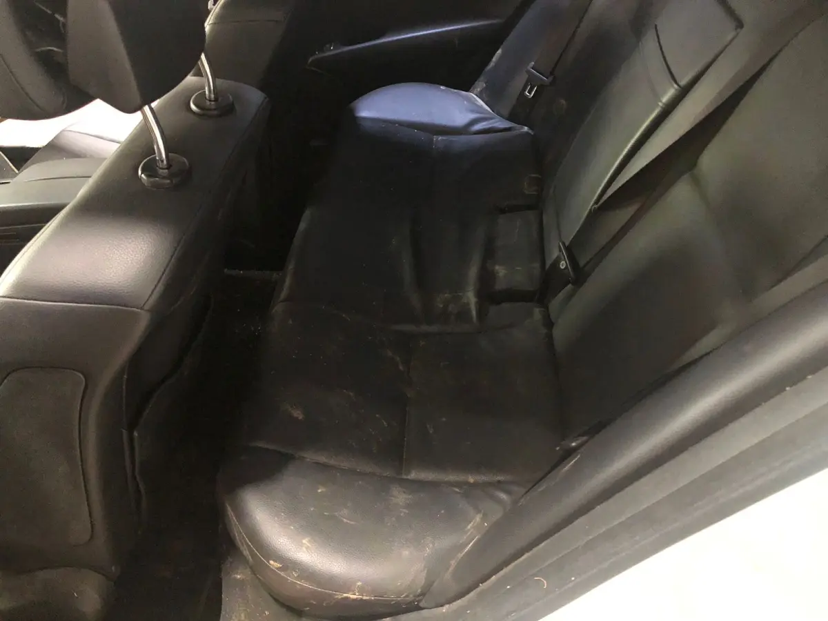 LOTE 003 - Mercedes Benz C-180 CGI 1.8 16V 156cv Aut., ano 2011, cor branca