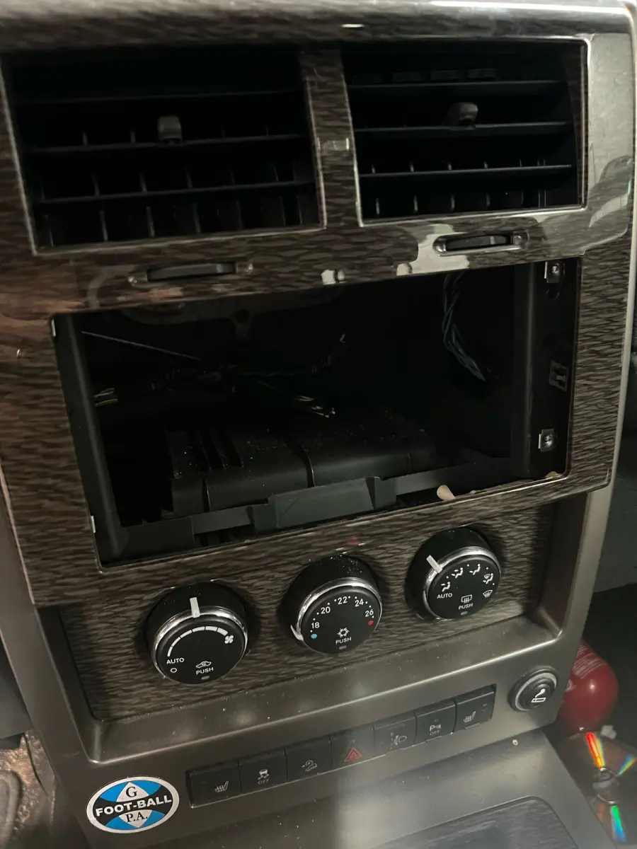 LOTE 000 - Jeep Cherokee Limited 3.7, fabricação/modelo 2011/2011