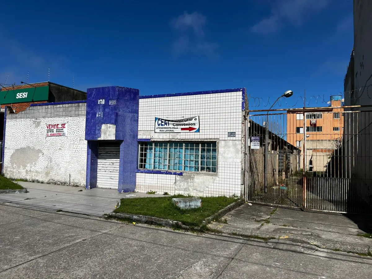 LOTE 003 - Imóvel Matr. 48.428 RI de Rio Grande: Prédio de alvenaria nº 133 pela Av. Sen. Salgado Filho, perf área total const de 467,92m²