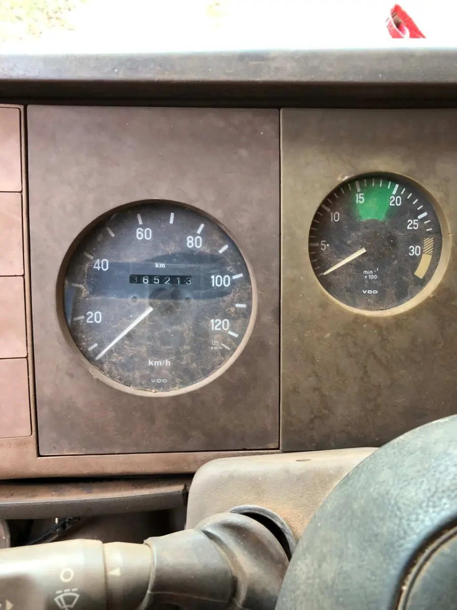 LOTE 013 - CAMINHÃO M. BENZ