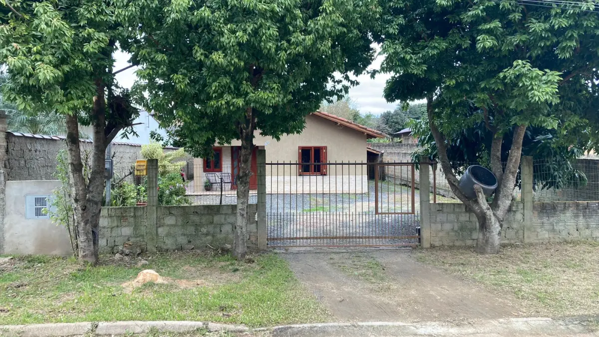 LOTE 022 - Um terreno constituído do lote número oito (8), da quadra número vinte e três (23)