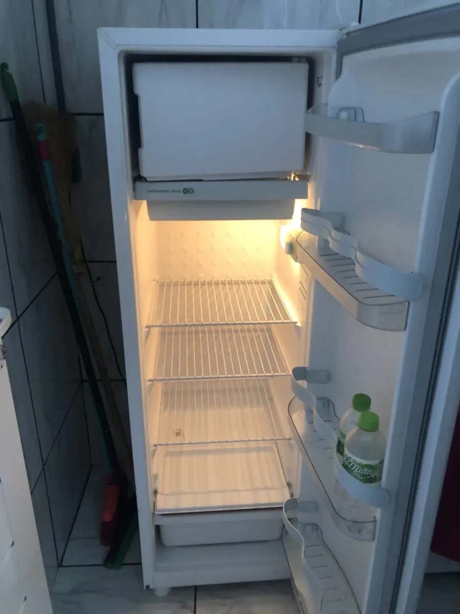 LOTE 001 - LOTE ENGLOBADO DE MAQUIINAS E EQUIPAMENTOS