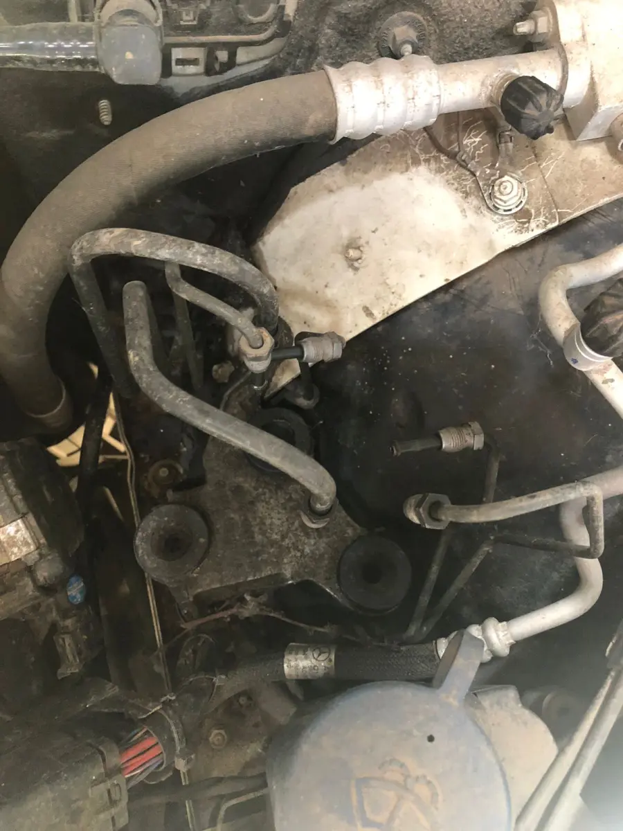 LOTE 003 - Mercedes Benz C-180 CGI 1.8 16V 156cv Aut., ano 2011, cor branca