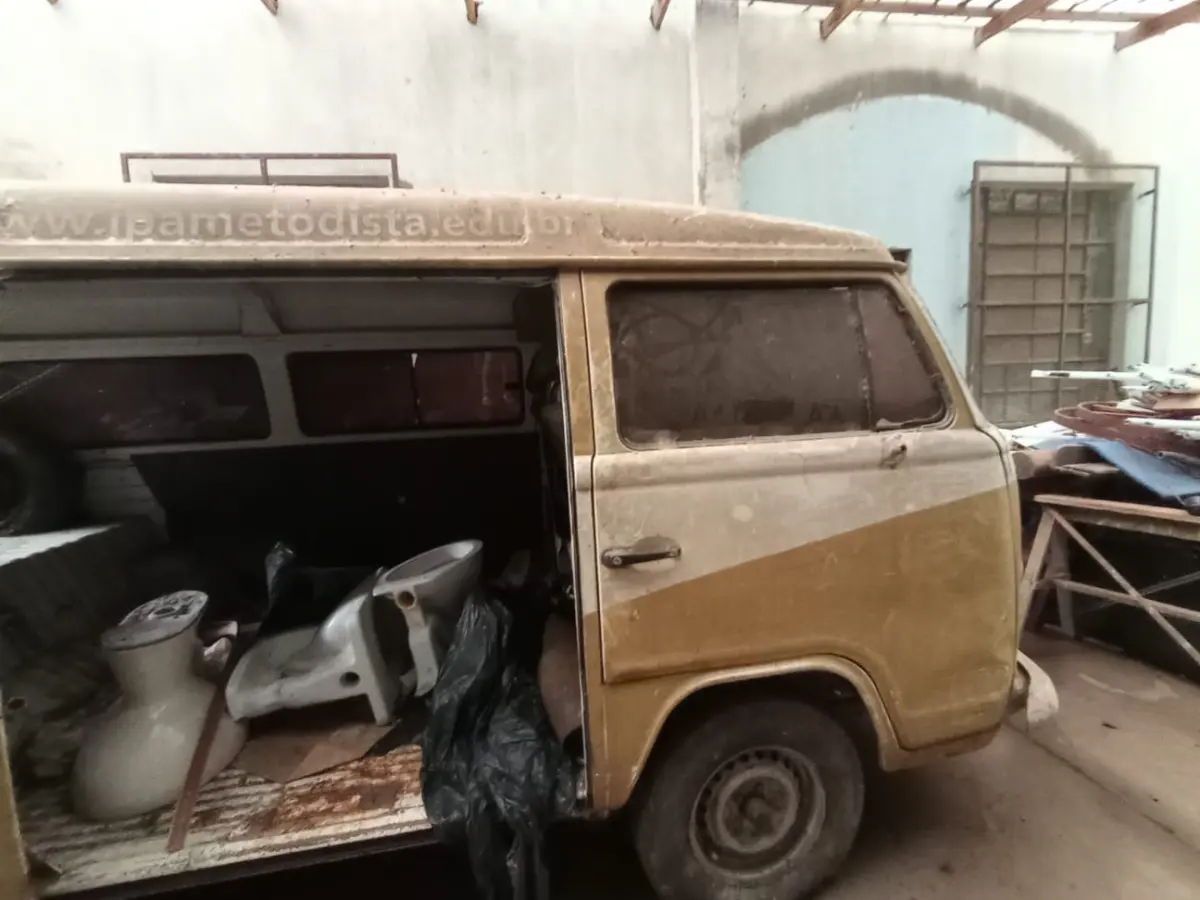 LOTE 030 - KOMBI