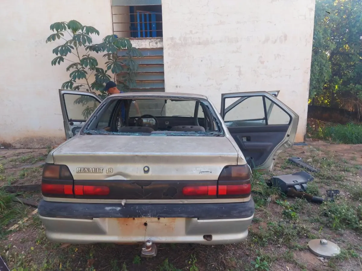 LOTE 027 - RENAULT 19 RT 1.8 I