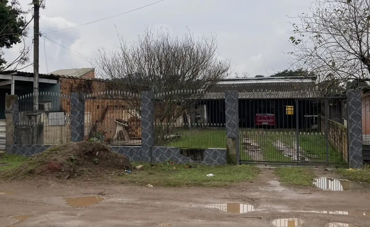 LOTE 047 - Um terreno constituído do lote número sete (7) da quadra número trinta e três (33)