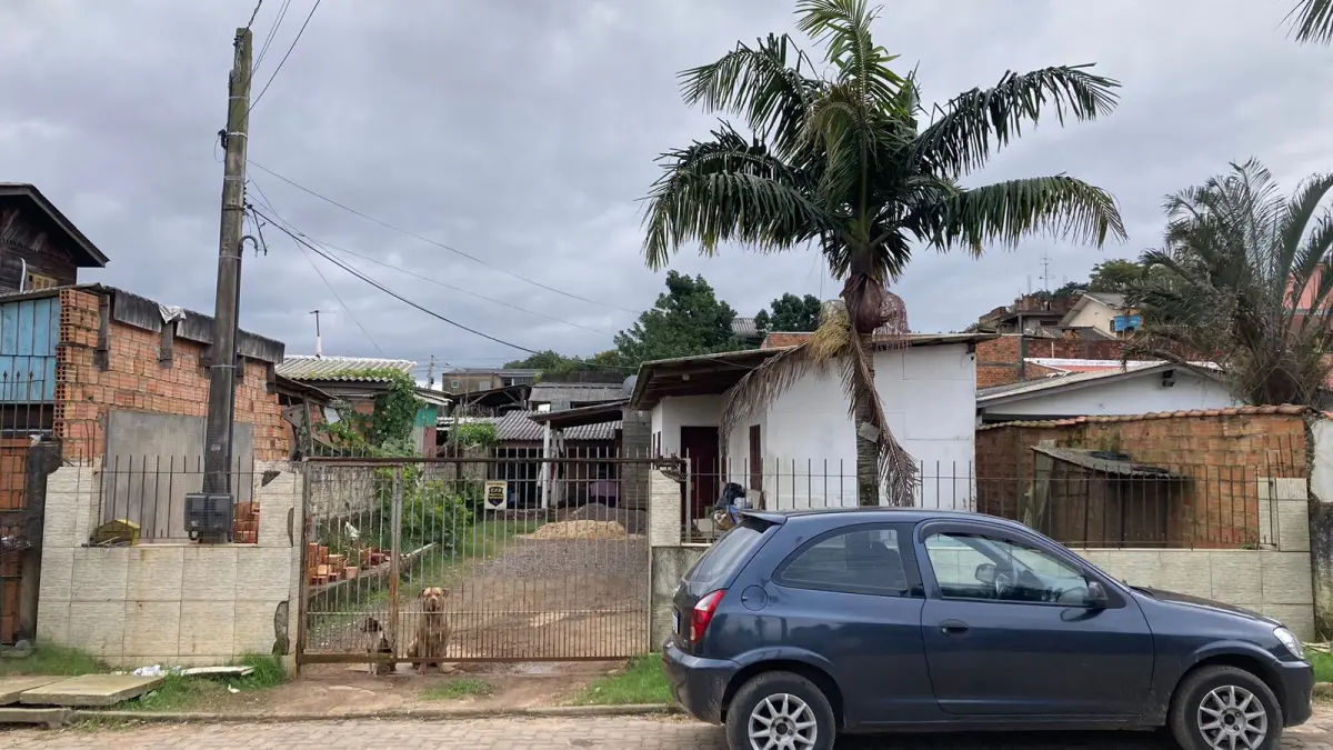 LOTE 010 - Um terreno constituído do lote número quinze (15), da quadra número vinte e dois (22)