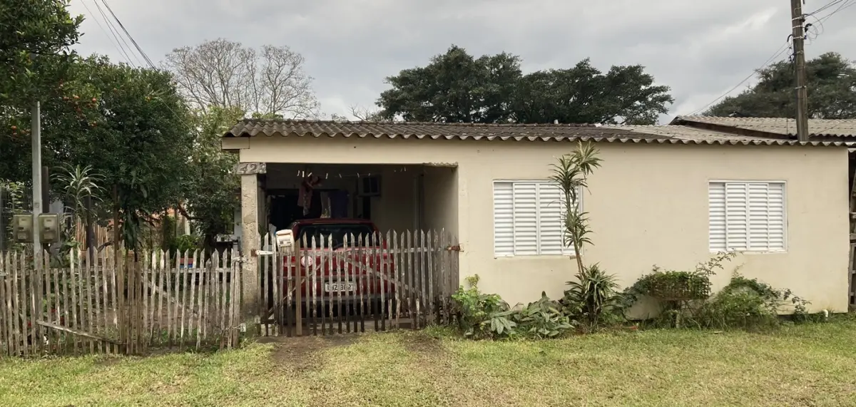 LOTE 042 - Um terreno constituído do lote número trinta e um (31), da quadra número vinte e oito (28)