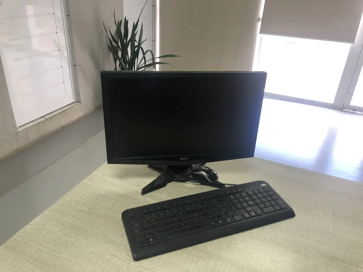 LOTE 001 - LOTE ENGLOBADO DE MAQUIINAS E EQUIPAMENTOS