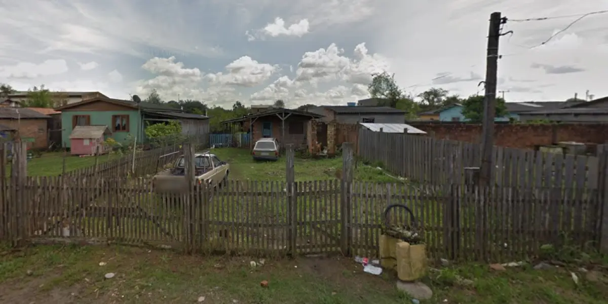 LOTE 144 - Um terreno constituído do lote número onze (11), da quadra número trinta e dois (32)