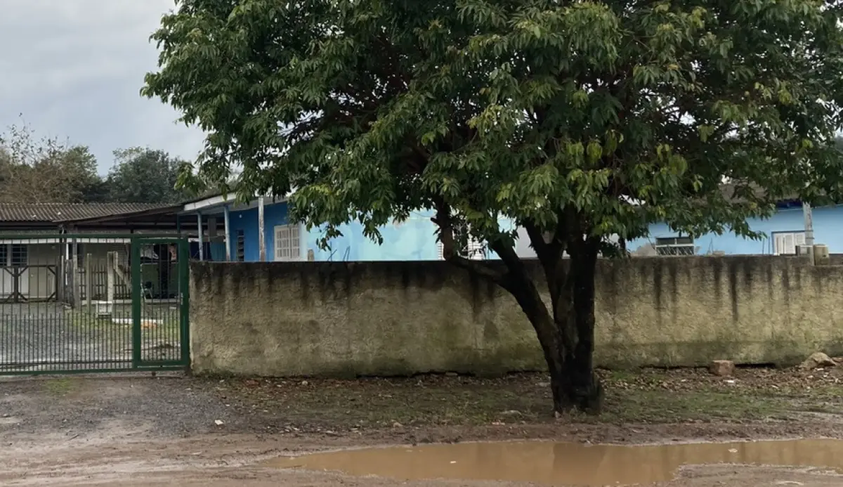 LOTE 092 - Um terreno constituído do lote número vinte (20), da quadra número vinte e cinco (25)