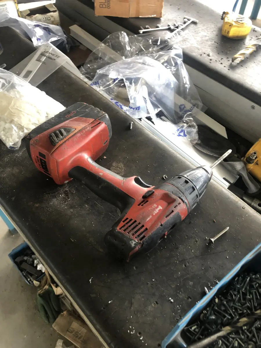 LOTE 001 - LOTE ENGLOBADO DE MAQUIINAS E EQUIPAMENTOS