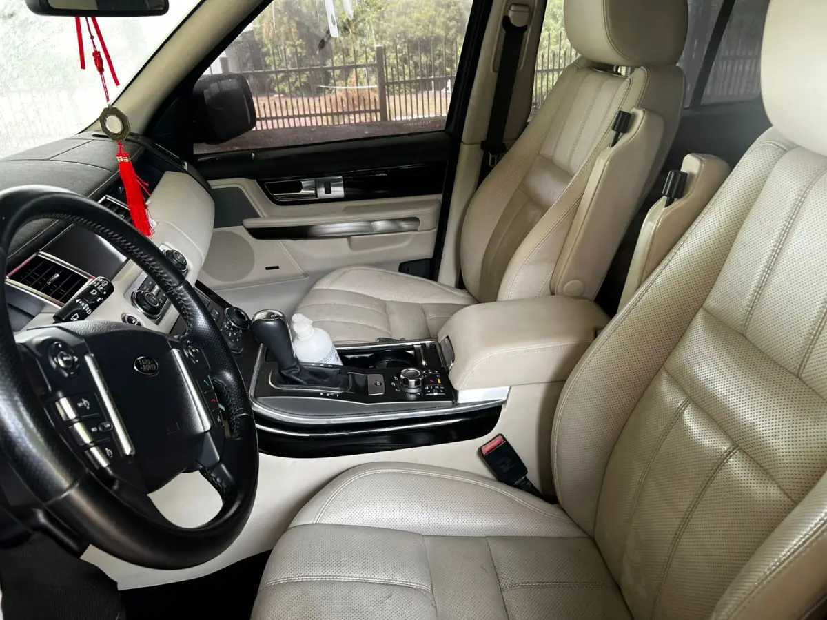 LOTE 006 - O veículo LAND ROVER/Range Rover Sport 3.0 HSE 4X4SDV6 Diesel