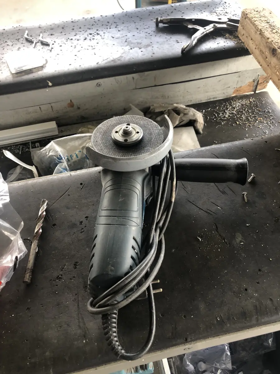 LOTE 001 - LOTE ENGLOBADO DE MAQUIINAS E EQUIPAMENTOS