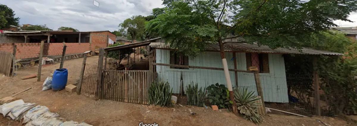 LOTE 130 - Um terreno constituído do lote número dezessete (17), da quadra número vinte e oito (28)