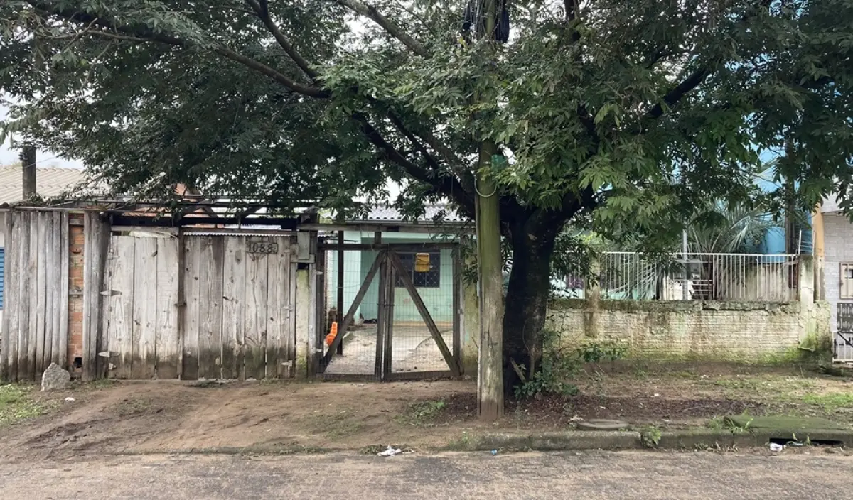 LOTE 103 - Um terreno constituído do lote número trinta e quatro, da quadra número trinta e três (33)