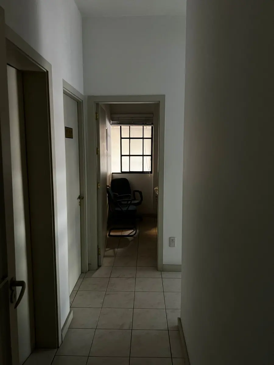 LOTE 001 - Depósito nº 9 do Empreendimento Condominial na R. Sergio Jungblut Dieterich nº 816, Porto Alegre, com entrada independente, e 3 box