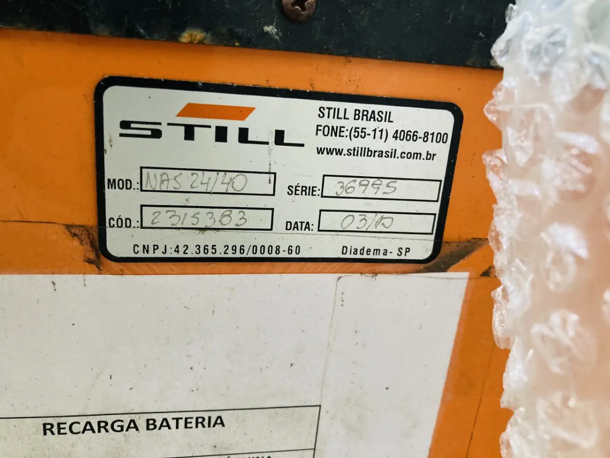 LOTE 006 - Empilhadeira elétrica Sthil 2010/ 1.400 kg 24v c/carregador