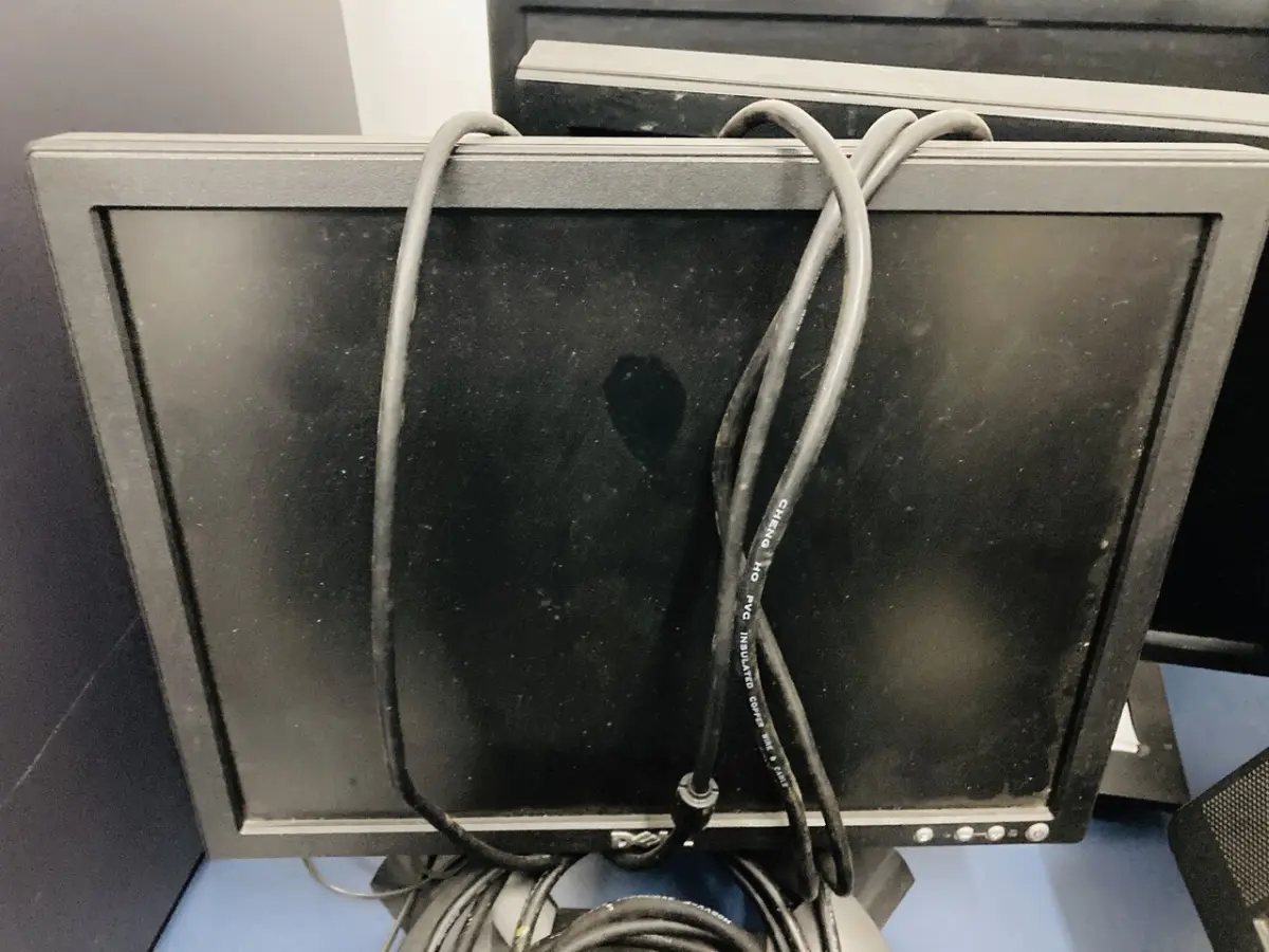 LOTE 007 - Bens diversos