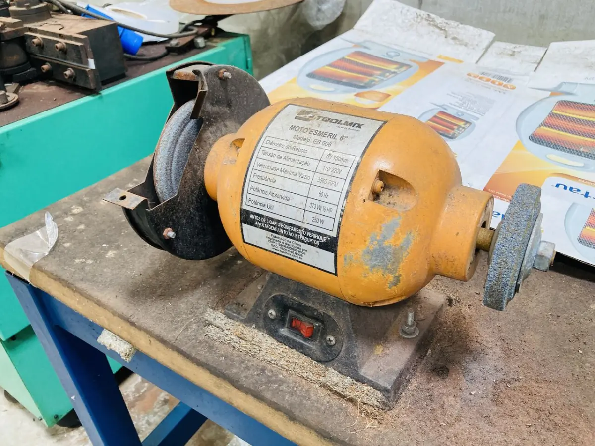 LOTE 007 - Bens diversos