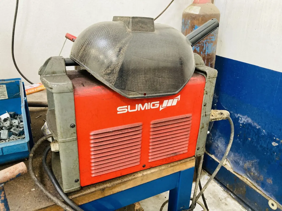 LOTE 007 - Bens diversos