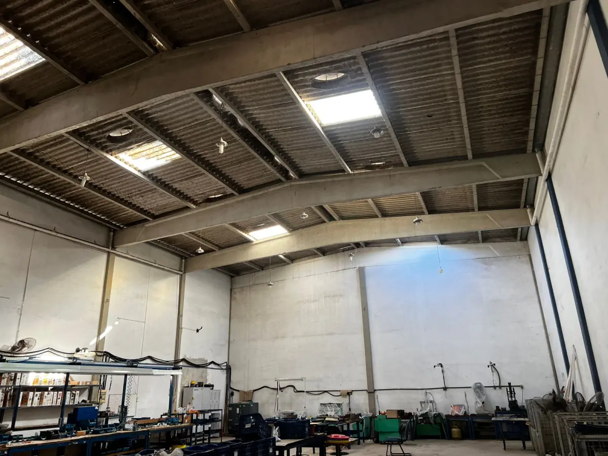 LOTE 001 - Depósito nº 9 do Empreendimento Condominial na R. Sergio Jungblut Dieterich nº 816, Porto Alegre, com entrada independente, e 3 box