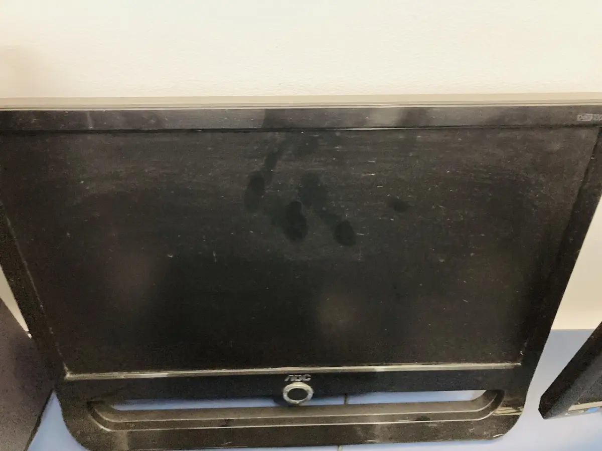 LOTE 007 - Bens diversos