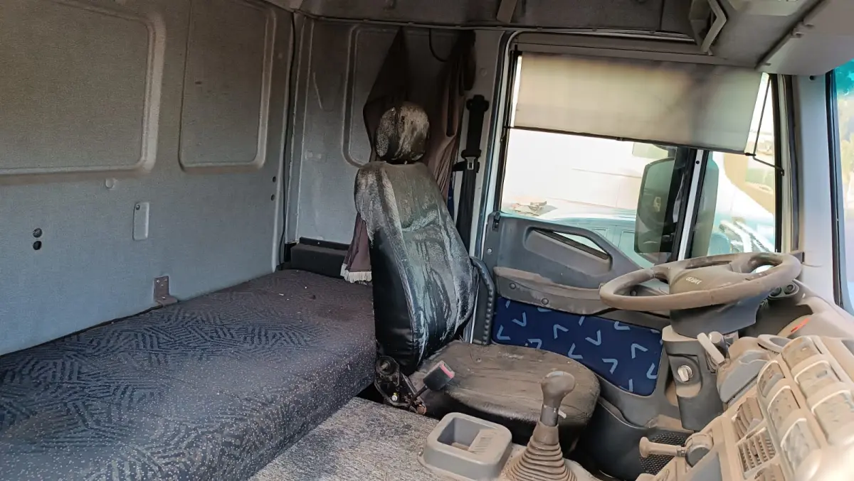 LOTE 000 - IVECO STRALIS HD/NR 570-S38T 3-Eixos 2p (dies), fabricação/modelo 2009/2010