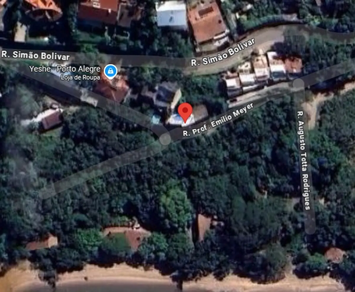 LOTE 000 - Os direitos e ações do imóvel localizado na Rua Emílio Meyer, nº 825, Bairro Vila Conceição área construída é de 450m²