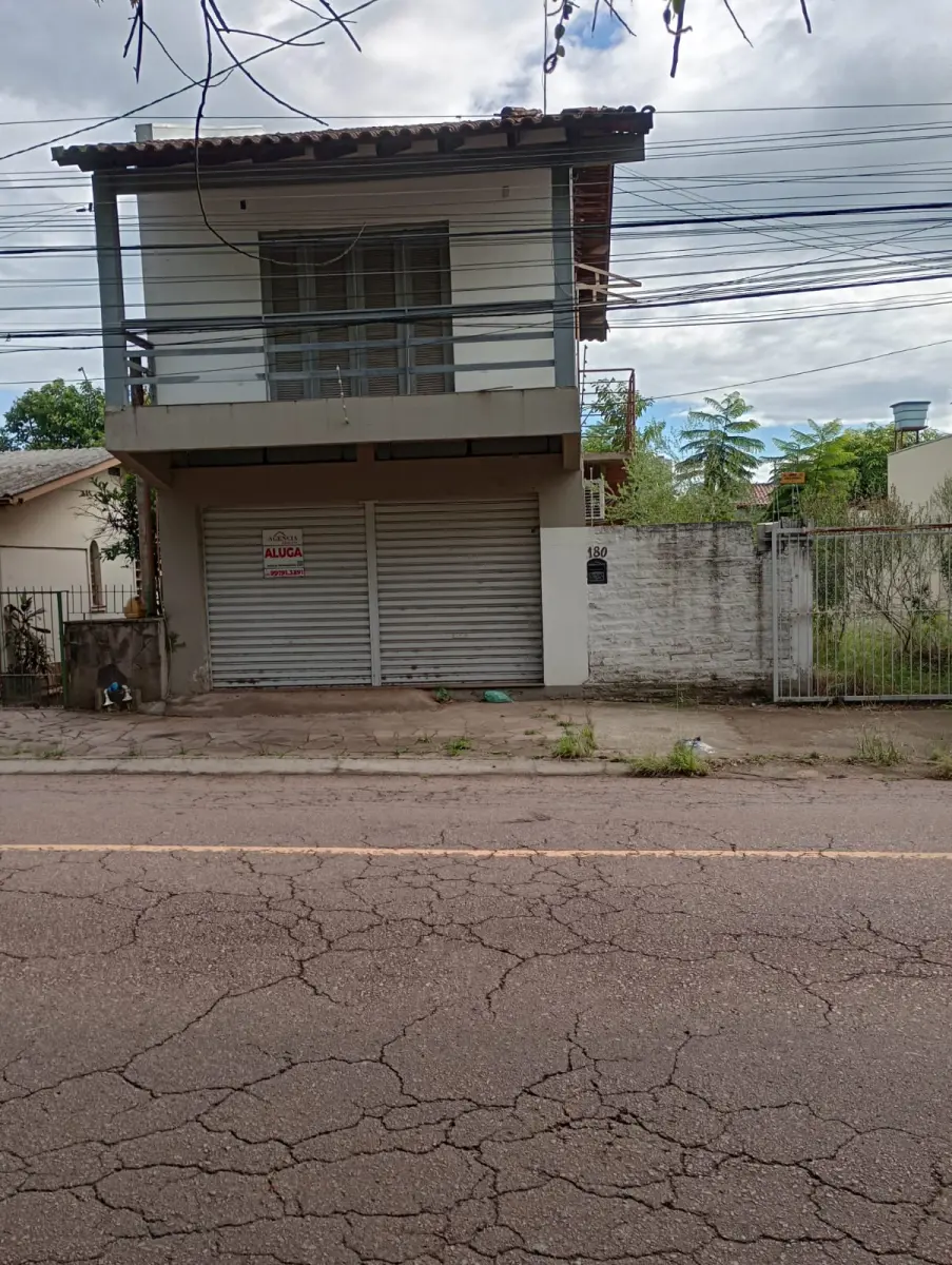 LOTE 000 - Um terreno situado em São Leopoldo, área 384,00m², nº 180 da rua Emílio Dexheimer