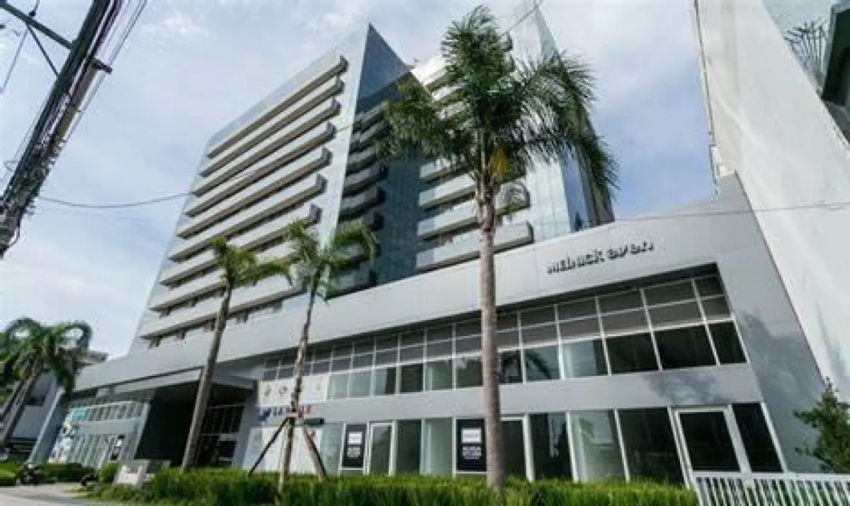 LOTE 031 - Uma sala comercial nº 607 do Condomínio Hom Lindóia, na Av. Assis Brasil nº 3535, no sexto pavimento