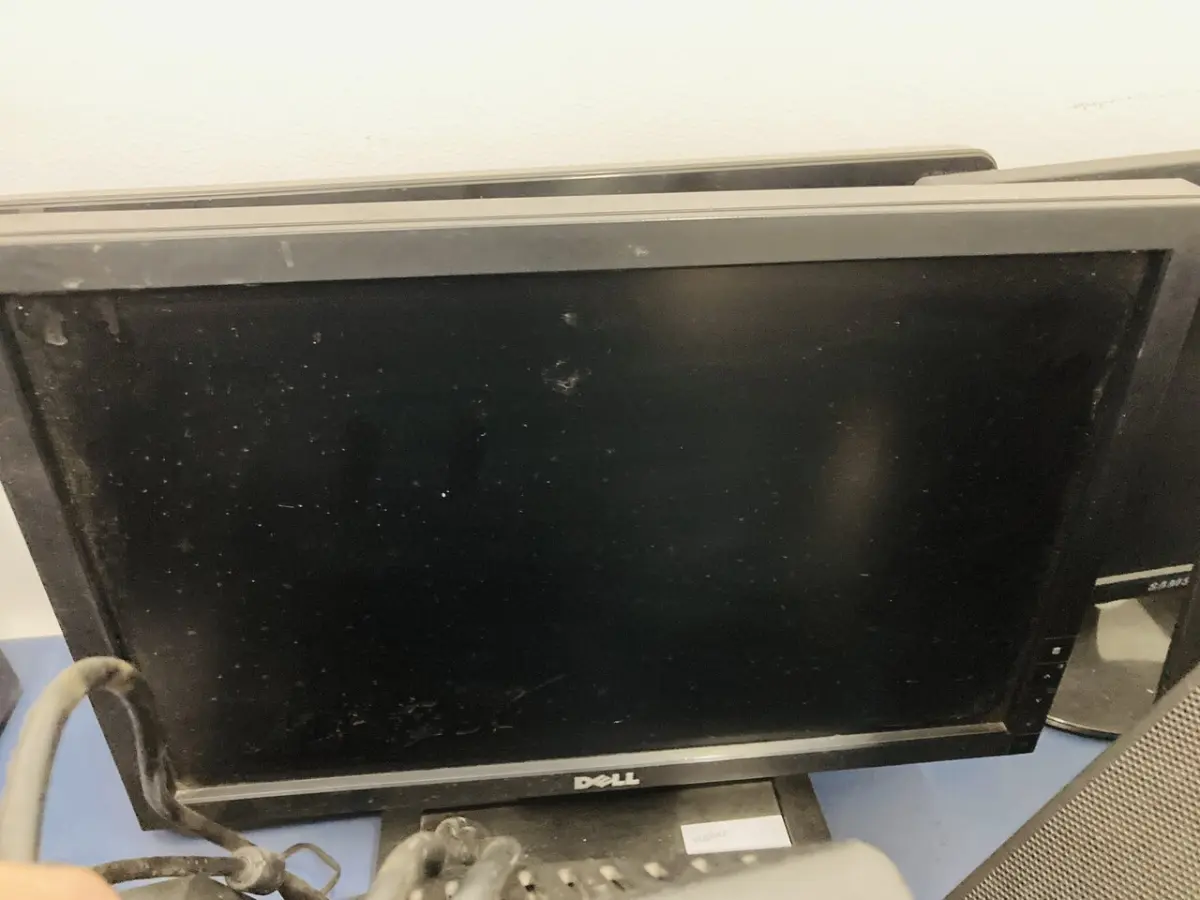 LOTE 007 - Bens diversos