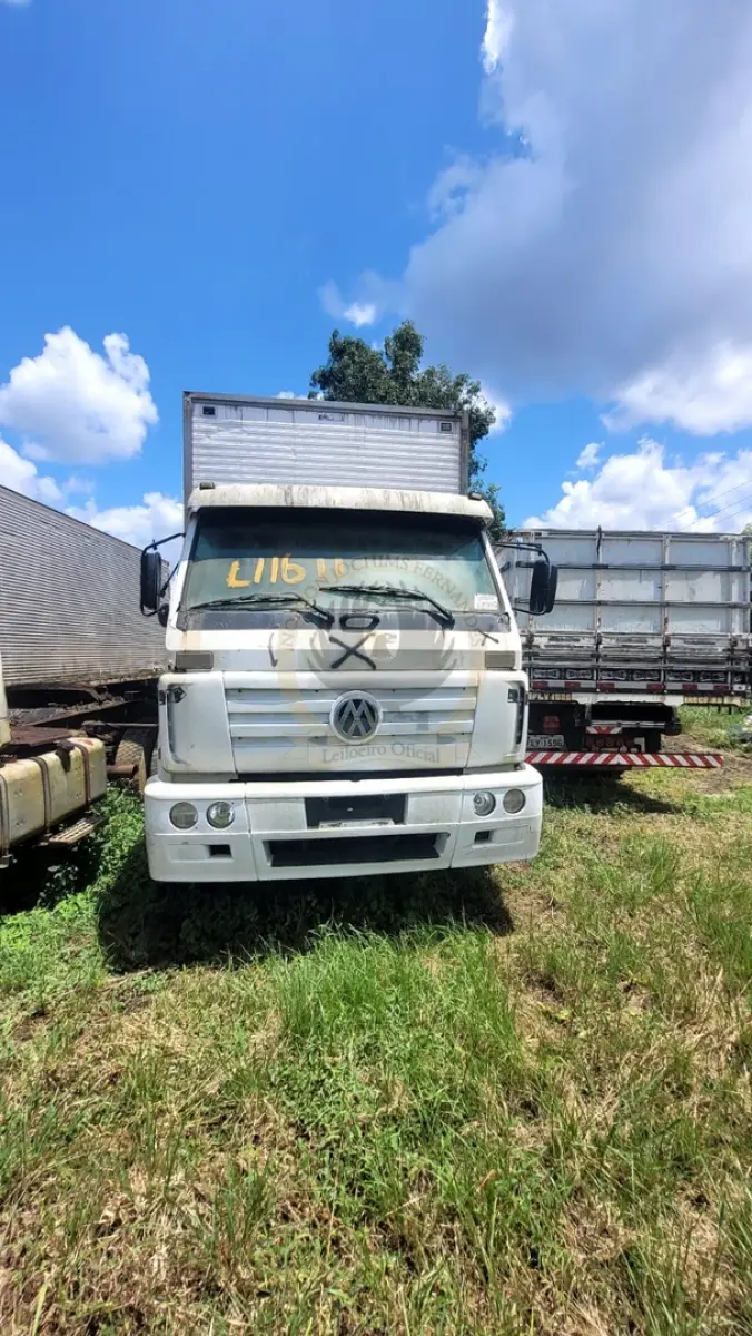 LOTE 000 - Volkswagen 17210 2p (diesel), fabricação/modelo 2004/2004
