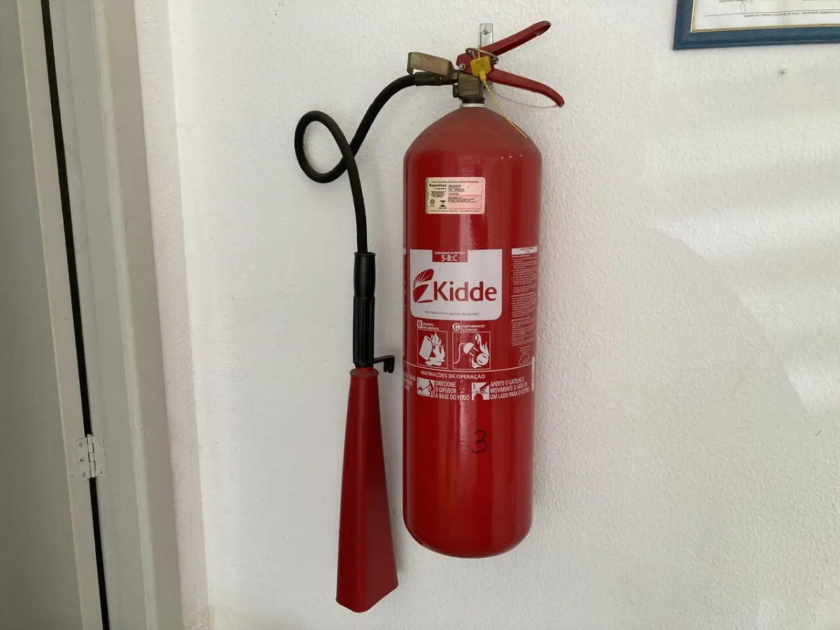 LOTE 007 - Bens diversos