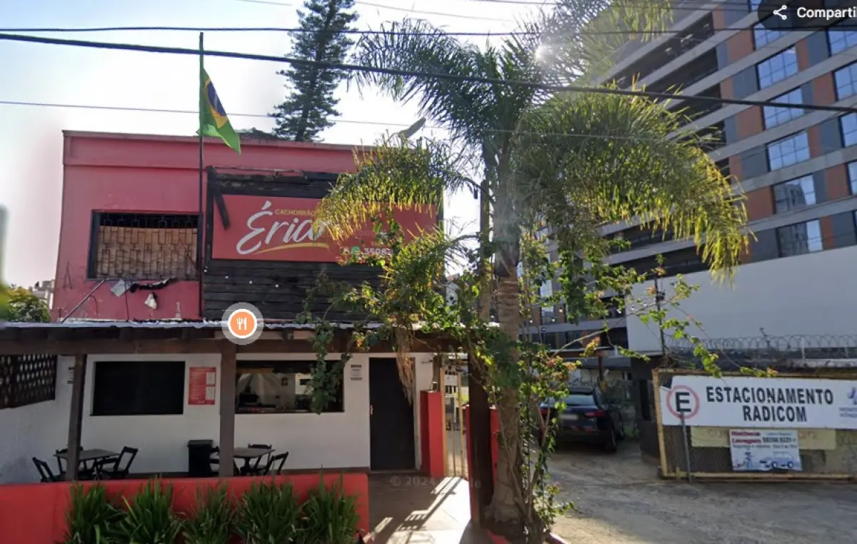 LOTE 000 - Casa e terreno Avenida Érico Veríssimo