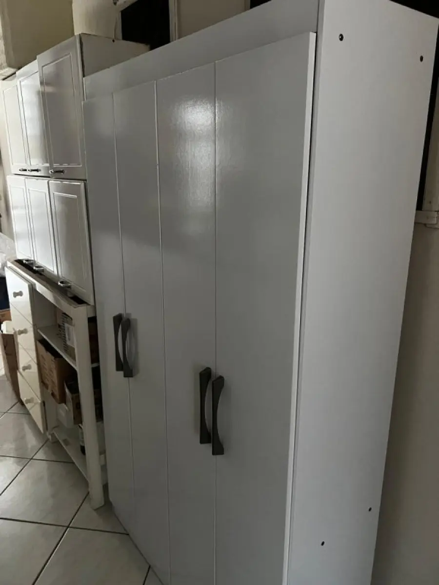 LOTE 000 - FARMACIA DE MANIPULAÇÃO COMPLETA