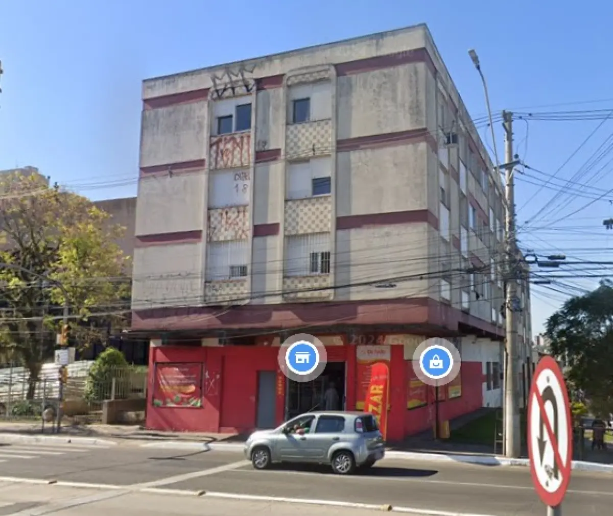 LOTE 000 - 	Um prédio de esquina, situado na Avenida Bento Gonçalves, nº 1820 e 1828, na esquina com a R. Veríssimo Rosa