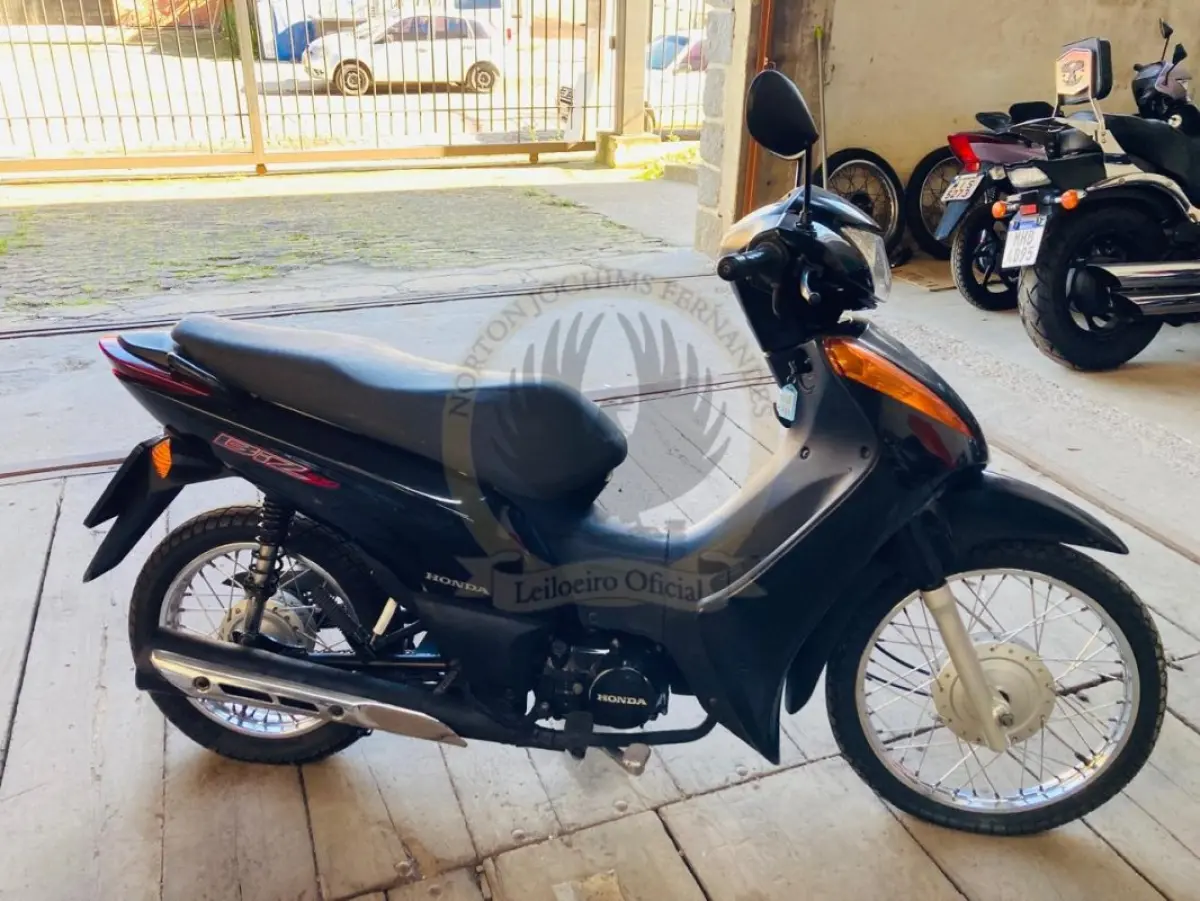 LOTE 002 - HONDA/BIZ 100 ES, fabricação/modelo 2013/2013