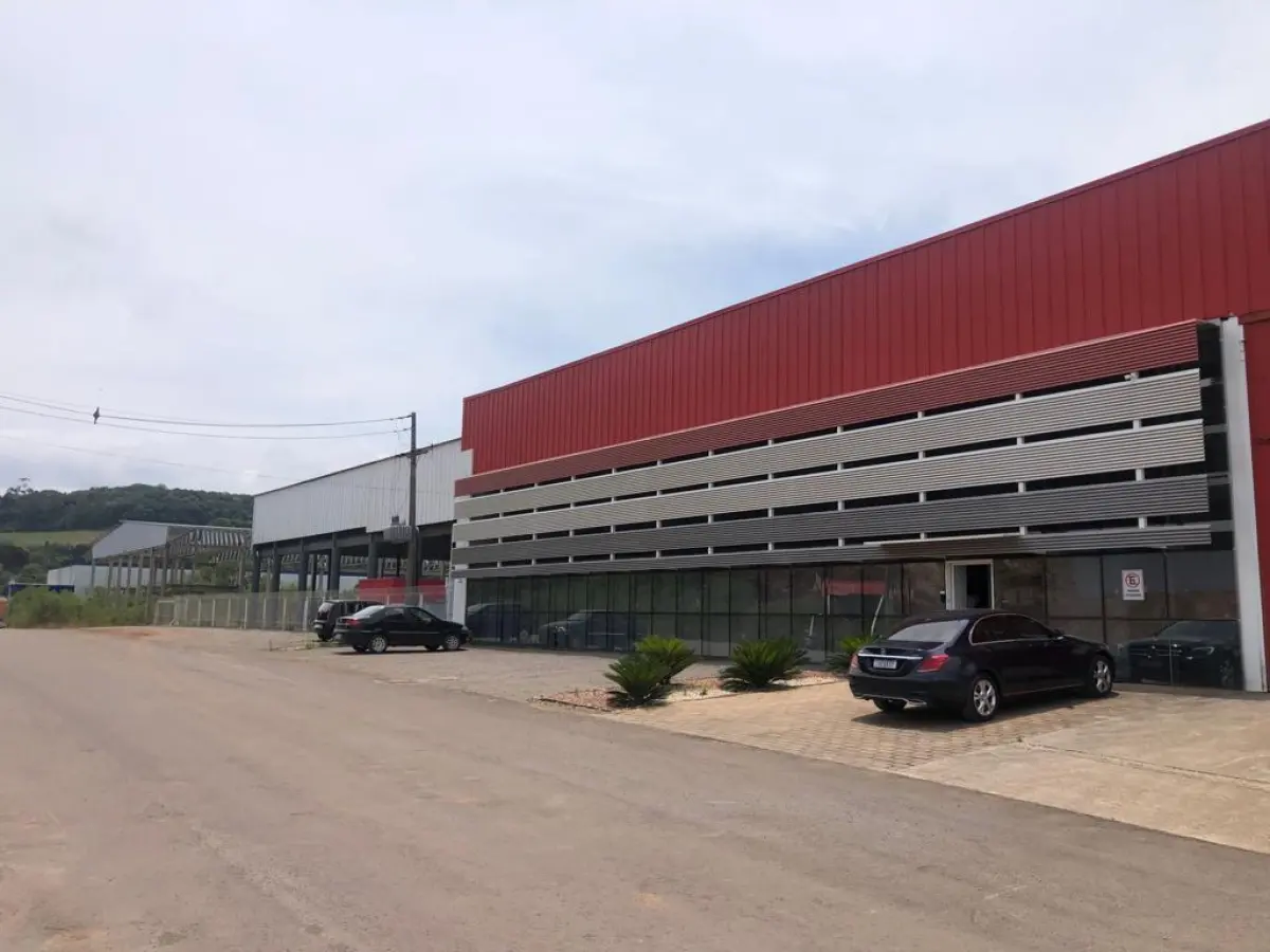LOTE 001 - Um terreno, no Loteamento Berçário Industrial, em Nova Bassano/RS