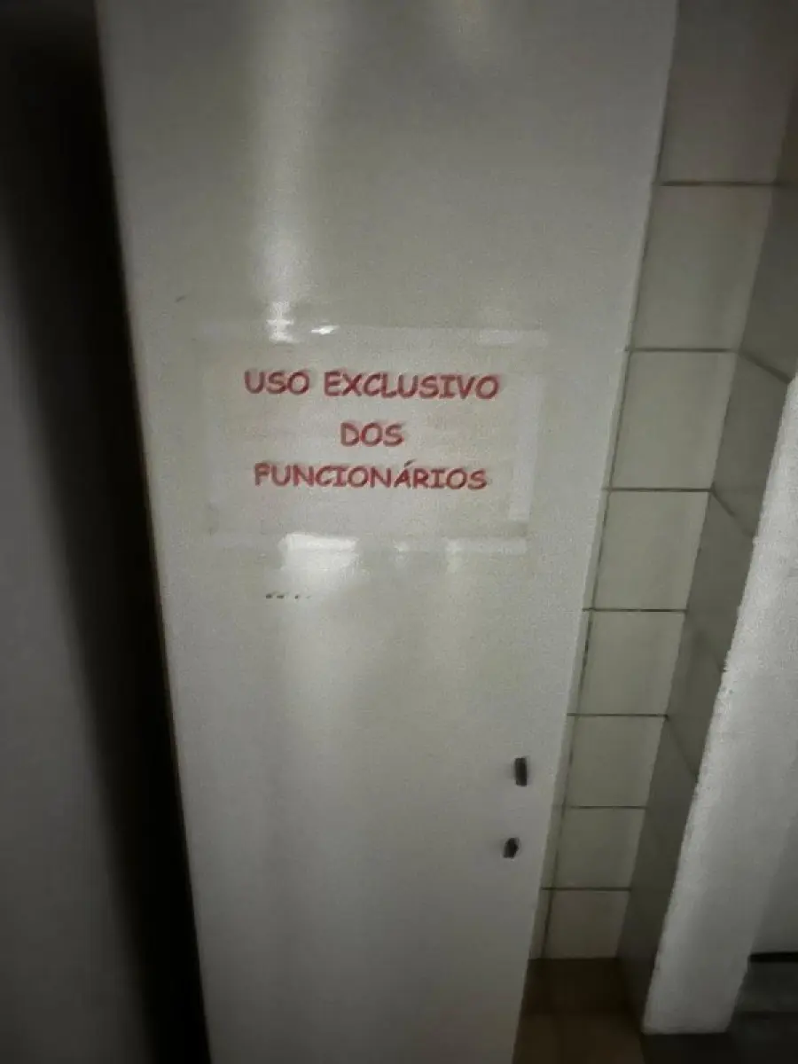 LOTE 000 - FARMACIA DE MANIPULAÇÃO COMPLETA