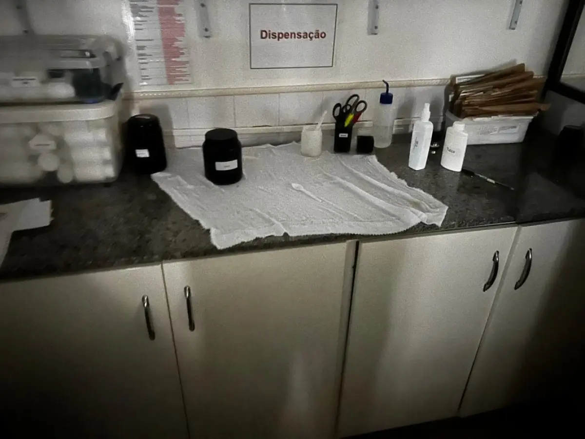 LOTE 000 - FARMACIA DE MANIPULAÇÃO COMPLETA