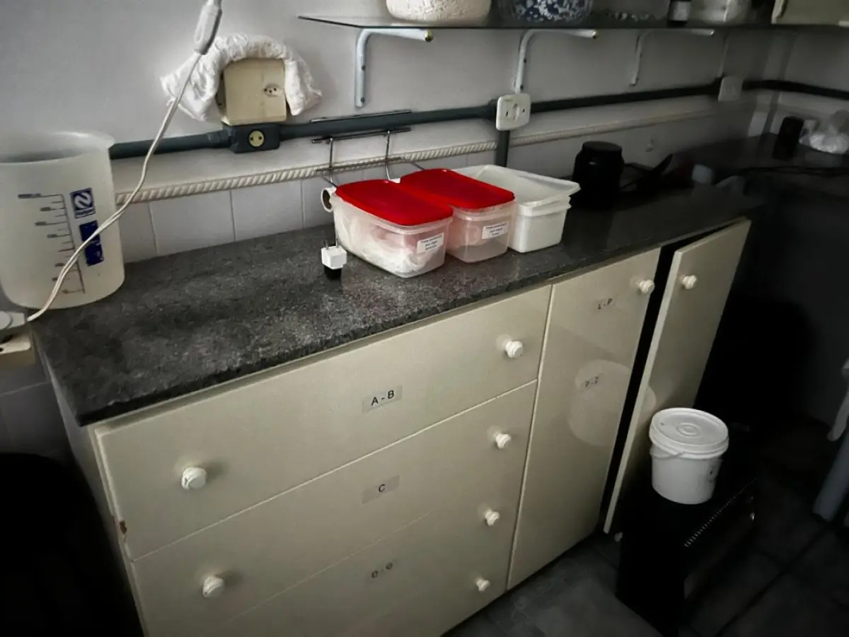 LOTE 000 - FARMACIA DE MANIPULAÇÃO COMPLETA